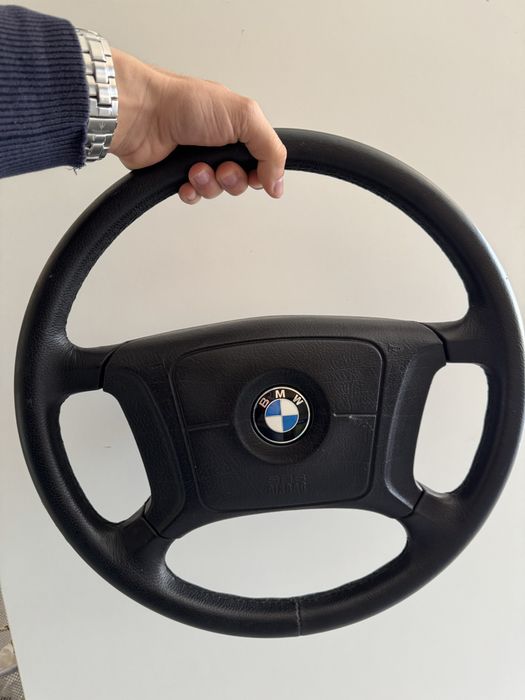 Volante BMW E34 Original