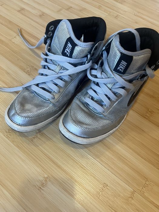 Жіночі кросівки Nike