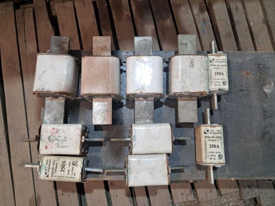 керамический предохранитель запобіжник 250А и 400А