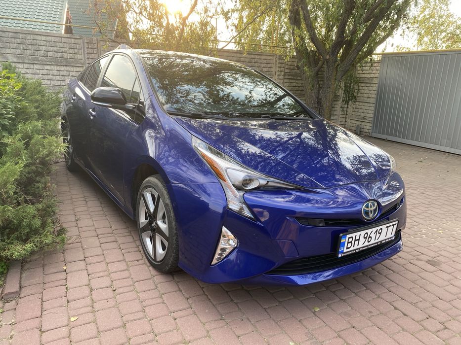 Продам Toyota Prius