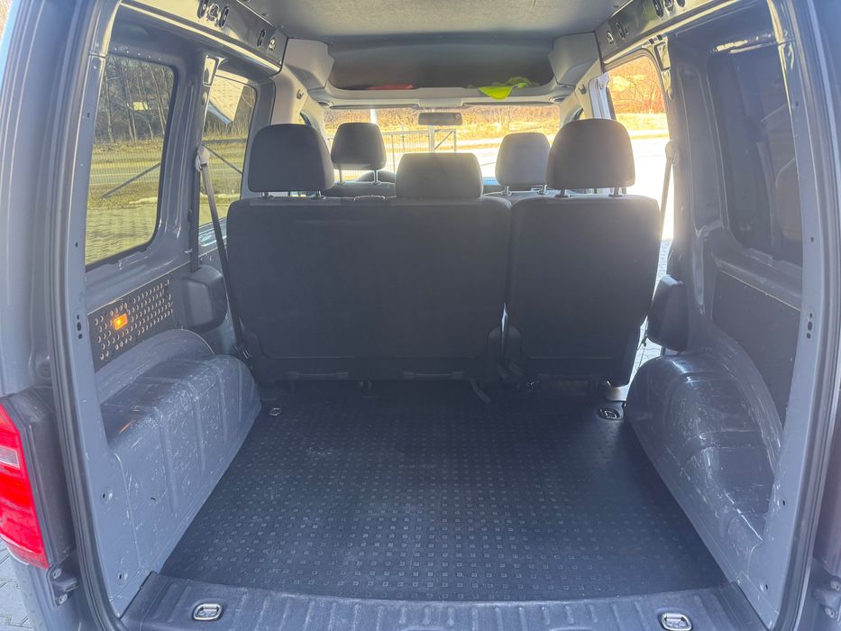 Vw caddy 2.0  2018 !! 5 osobowy !! Faktura VAT!!