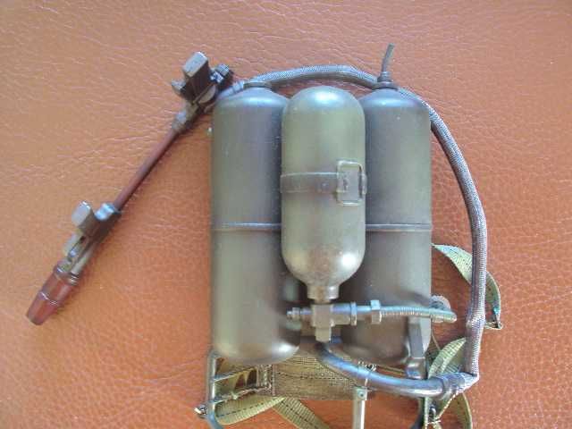 Plecakowy miotacz ognia M 1-m 2 USA skala 1:6