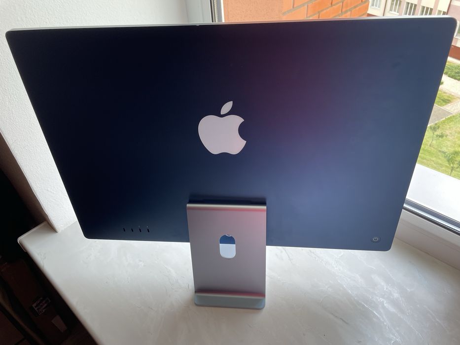 iMac 24 M1 8Gb/256Gb Blue  icloud