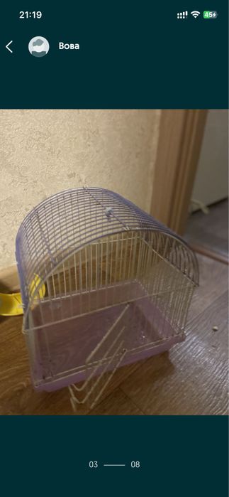 Кігтеточка бу для котика, клітка для хомяка.