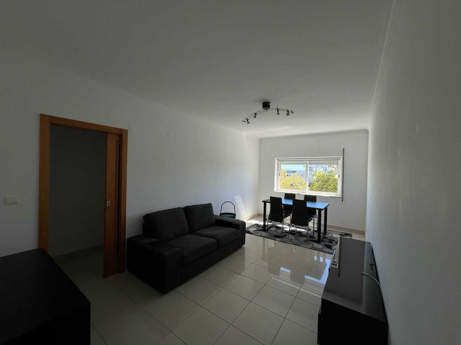 Apartamento T2 em Paço de Arcos