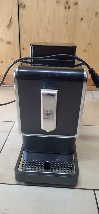 Ekspres ciśnieniowy do kawy Tchibo