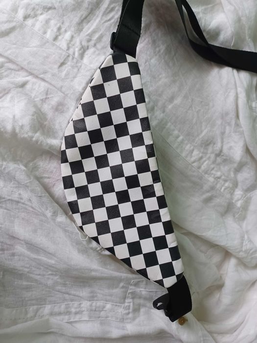 Torba typu Nerka/Saszetka do pasa marki Akme .