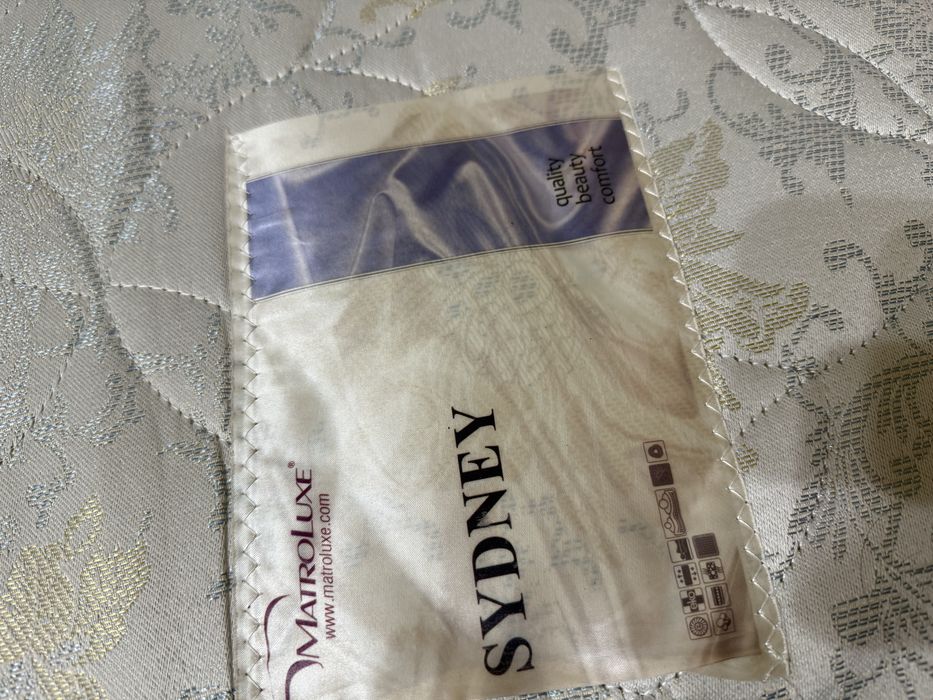 Матрас ортопедический 160*200, высота 19, отличное состояние matroluxe