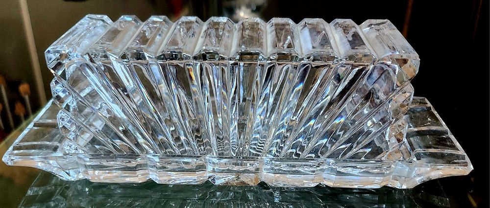 Kryształową maselniczka