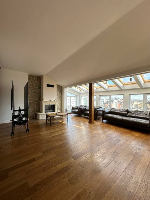 Квартира з гарним краєвидом і власною сауною, відпочинковою зоною…