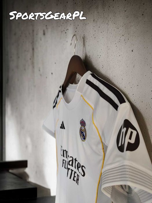 25/26 Vini JR #7 Real Madryt Komplet Domowy 125-135 cm