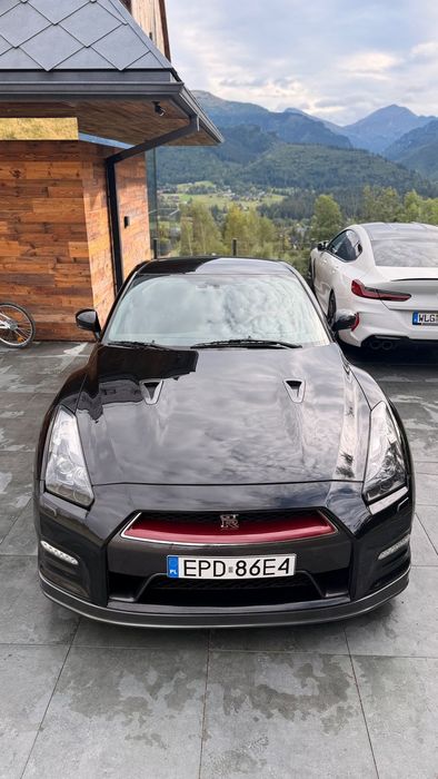 Nissan GT-R