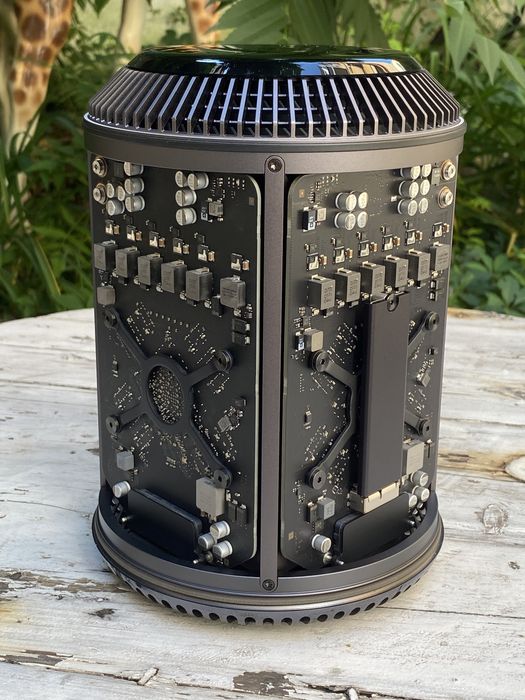 MacPro Late2013 CPU2.7GHz12Core 64GB 訳アリ Mac Pro(Late 2013) 3.5GHz・16GB・500GB