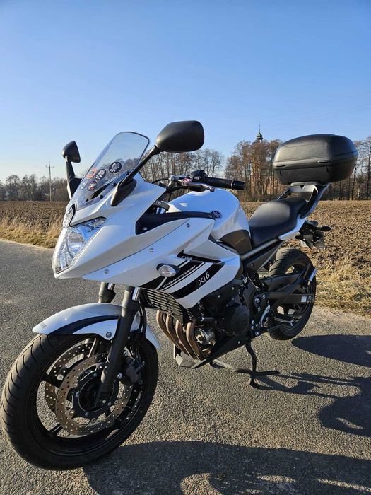 Yamaha XJ6 z 2011 roku