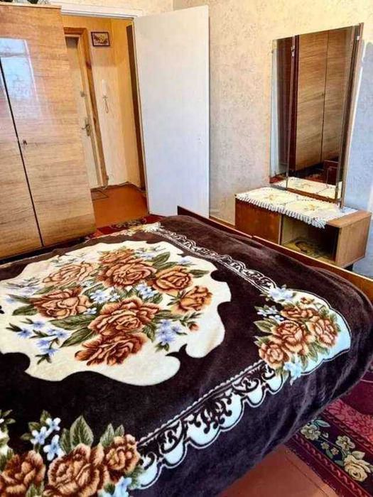 Продаж 2-кімн. Радужна вул. 21а