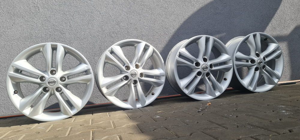 17 5x114,3 Renault Nissan oryginalne