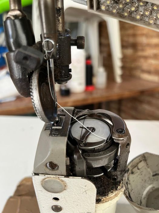 Maquina de 1 agulha Adler