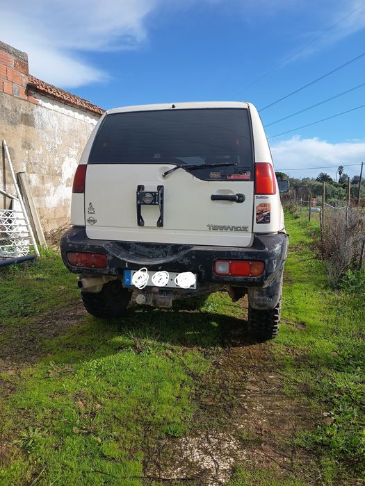 Nissan Terrano II64846541421059121