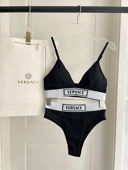 Жіночий купальник Versace L