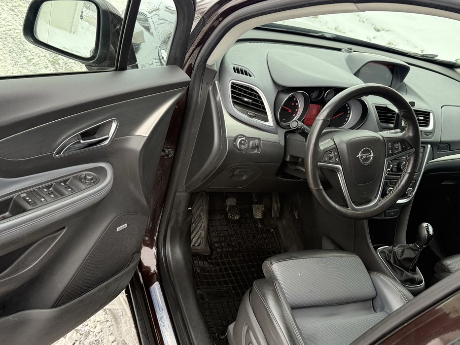 Opek Mokka  1.4T 4x4 xenon bose skora kamera navi