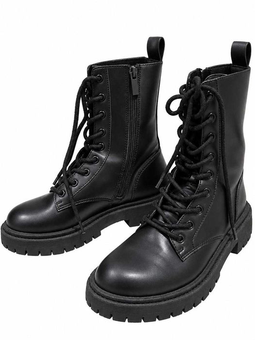 Bota de cano_Pull & Bear