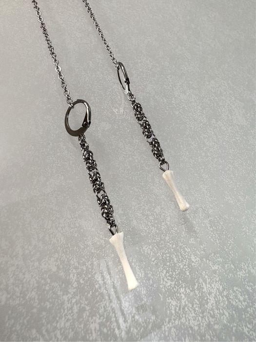 Kolczyki z kośćmi kota