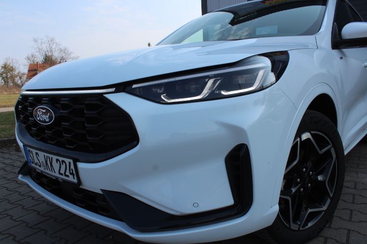 Ford Kuga 4x4 FHEV , Led adaptacyjny, Śliczna wersja, Gwarancja Fabryczna