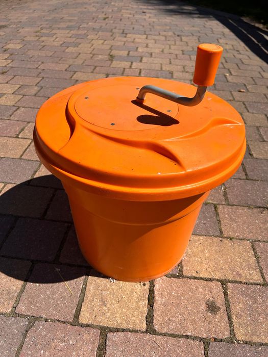 Wirówka do kapusty salaty warzyw 20l pomarańczowa plastikowa