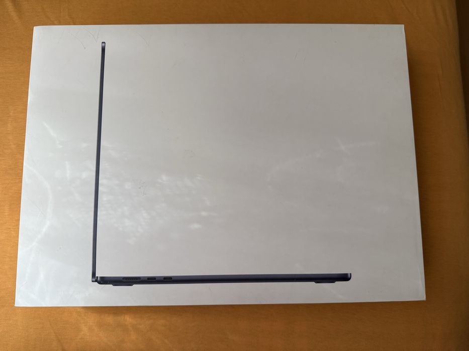 apple macbook air m2 15/8/256