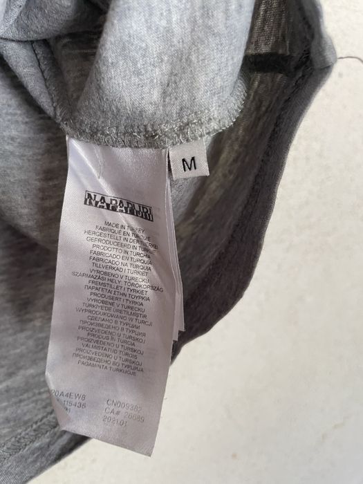 T-Shirt Cinzenta Napapijri