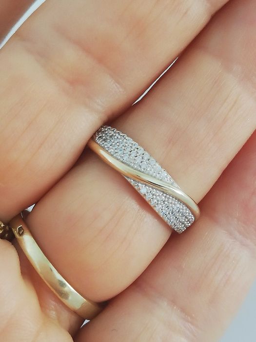 WLOSKI bajkowy zloty pierścionek  z cyrkoniami Lśniący błyszczący