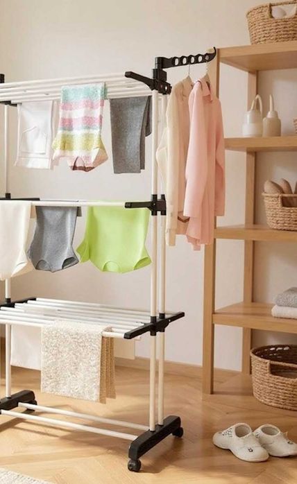 Duża Mocna Suszarka Na Pranie Składana Pionowa Stojąca Czarna Biała