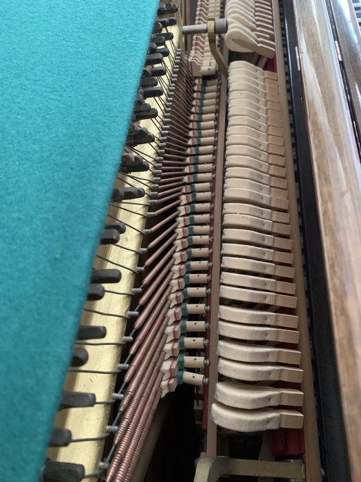 Фортепіано Україна, піаніно