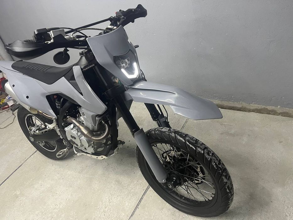 Продам кові адванс 250