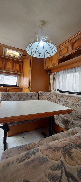 Караван кемпінги будинок на колесах кемпінг автодом