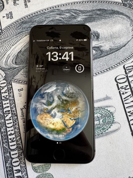 Продам iPhone 8 64Gb