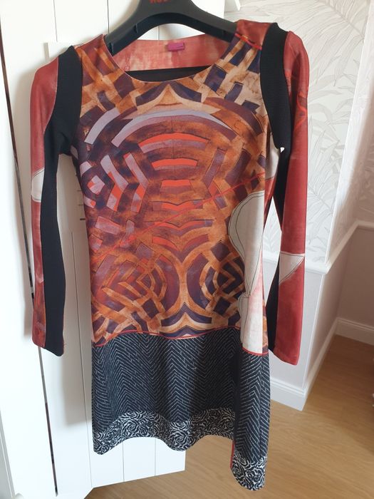 __Save The Queen__Oryginalna sukienka Premium S 36 midi
Bez wad