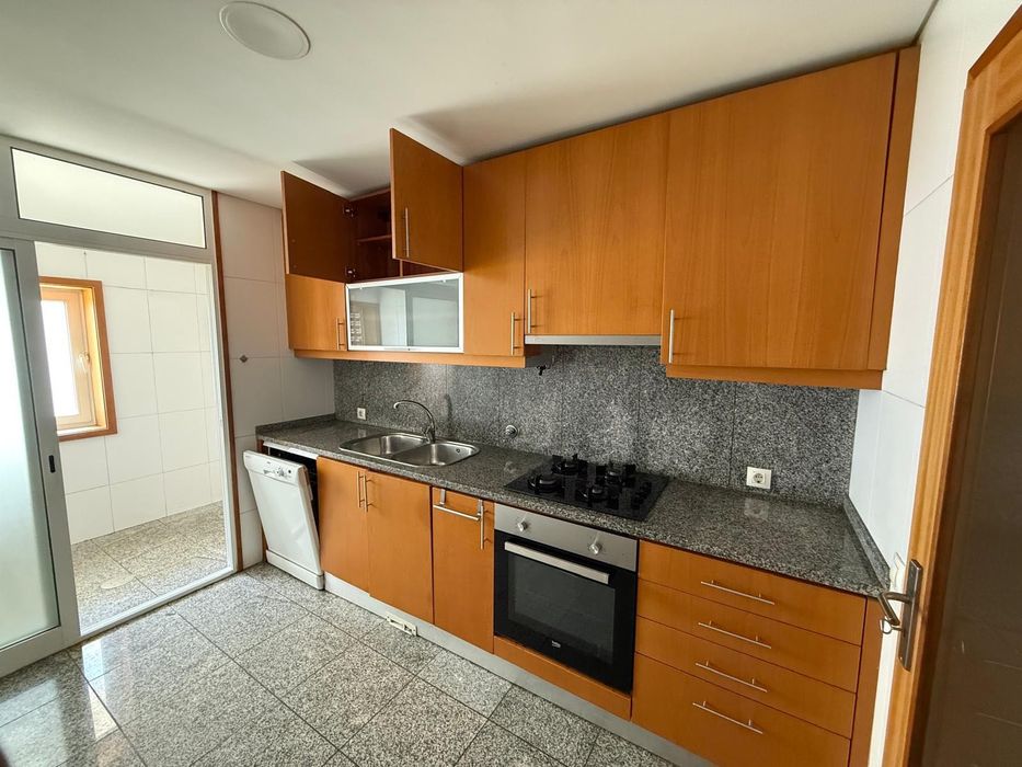 Apartamento T2 para Arrendar em Ermesinde