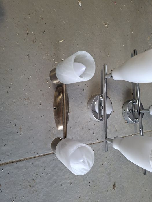 Zestaw lamp oświetlenie z żarówkami