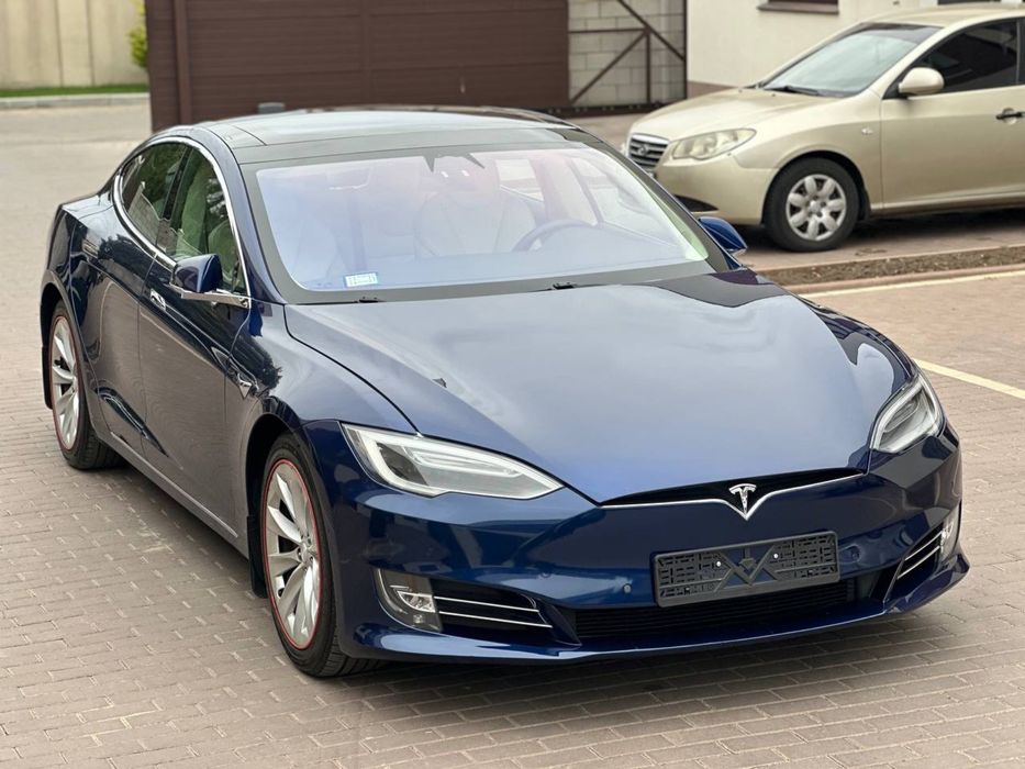 Продам Tesla S 100 D