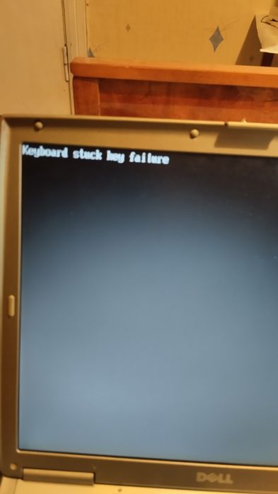 Ноутбук DELL Latitude D 600