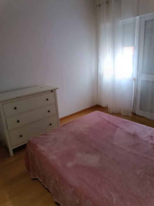 Quarto Algueirao mem Martins