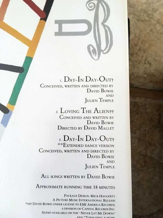 cassetes de vídeo VHS: Dream Theater, David Bowie