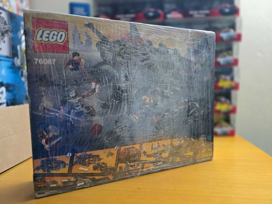 LEGO 76087 - Flying Fox Batmobile Airlift Attack
