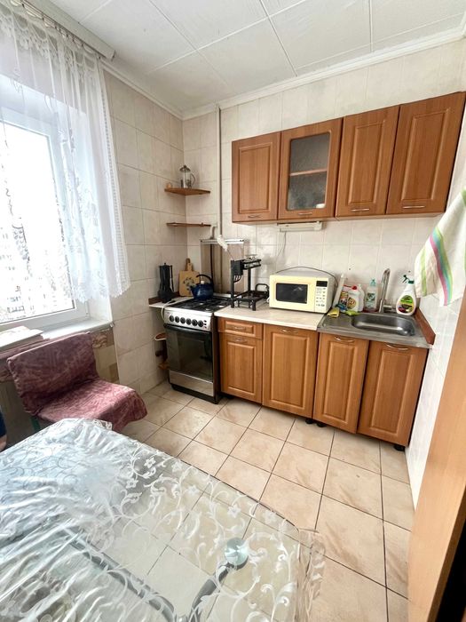 1-кім. Оренда Троєщина. пр-т Червоної Калини 49, ТЦ "Фестивальний"