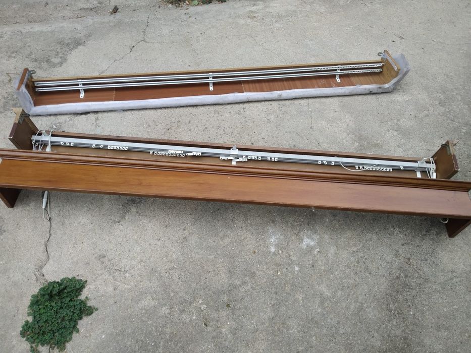 Sanefa de madeira para cortinados