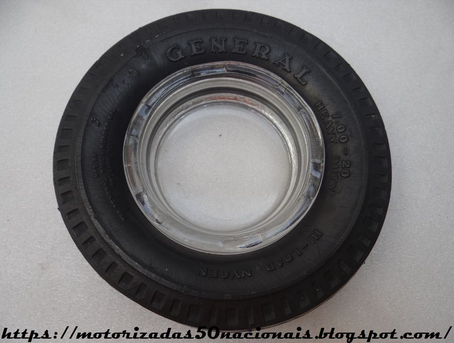 Cinzeiro da Marca de Pneus General