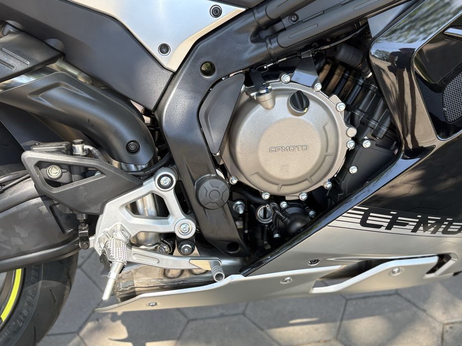 Мотоцикл CFMOTO 500SR VOOM