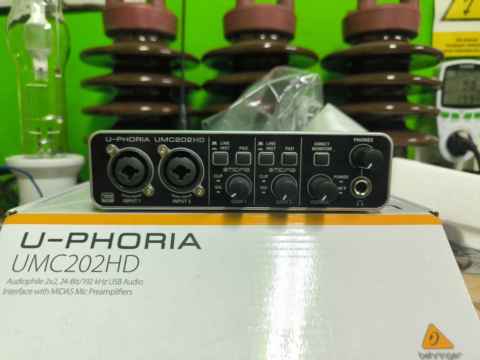 Interfejs Behringer i mikrofon Dayton