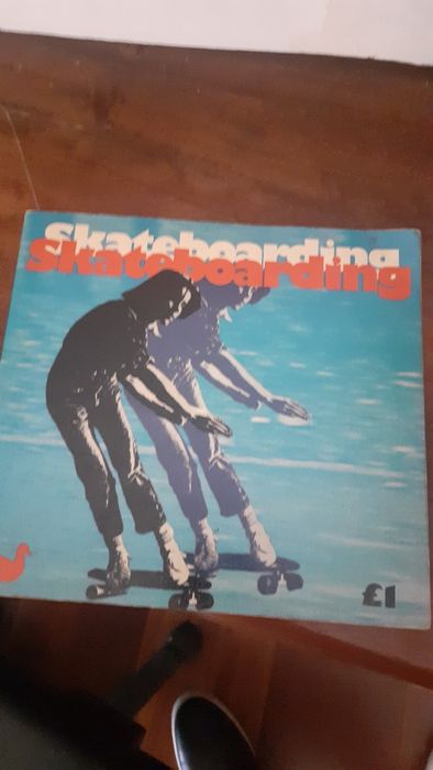 Skateboarding livro skate raro 1977
